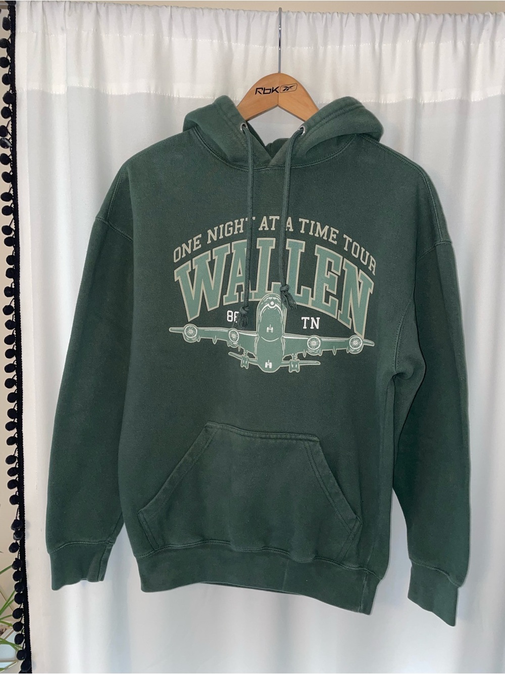 Morgan Wallen One night at a time tour 2024 sweatshirt hoodie green S small